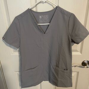Womens FIGS scrub top size XS